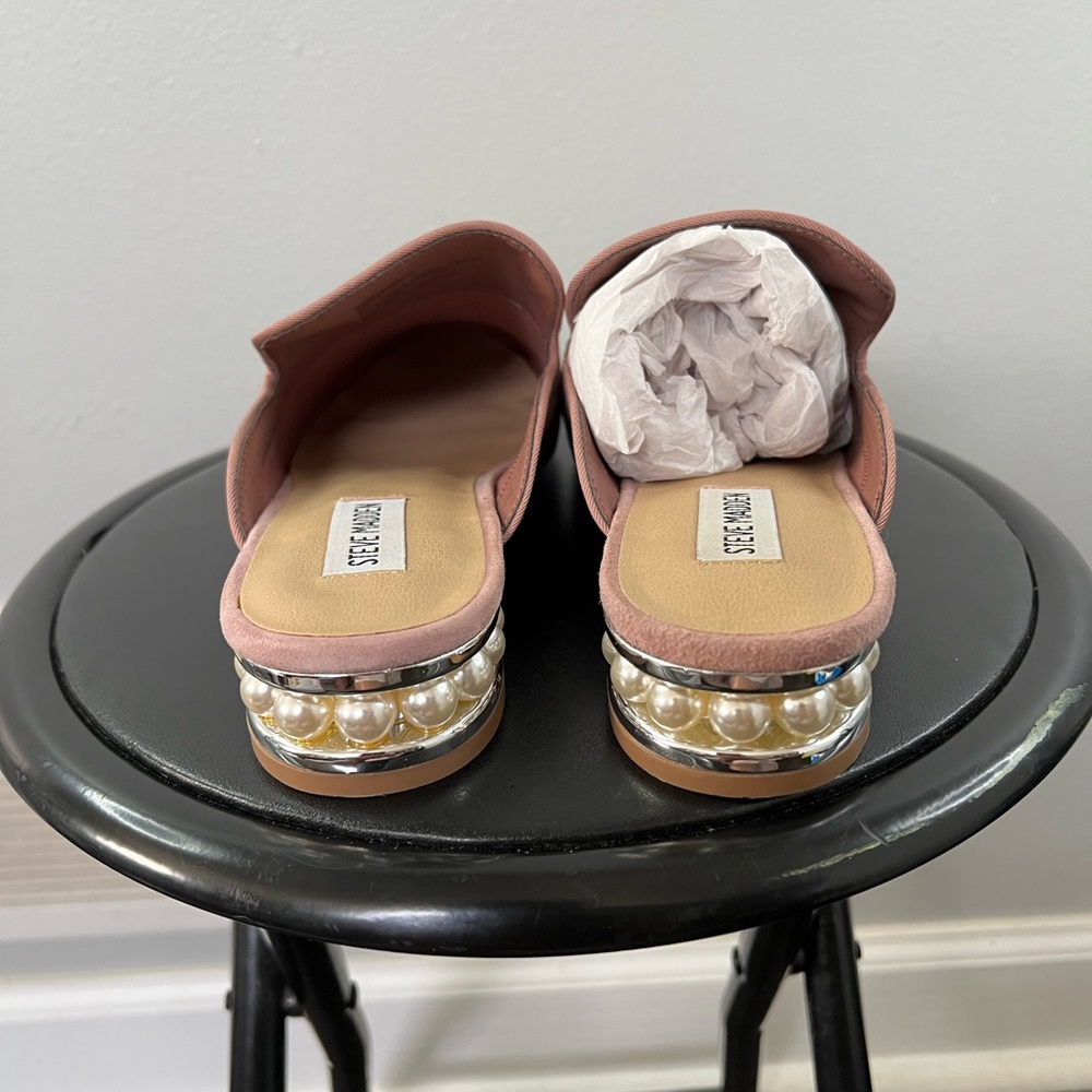 Shoes - Picture 4 of 4
